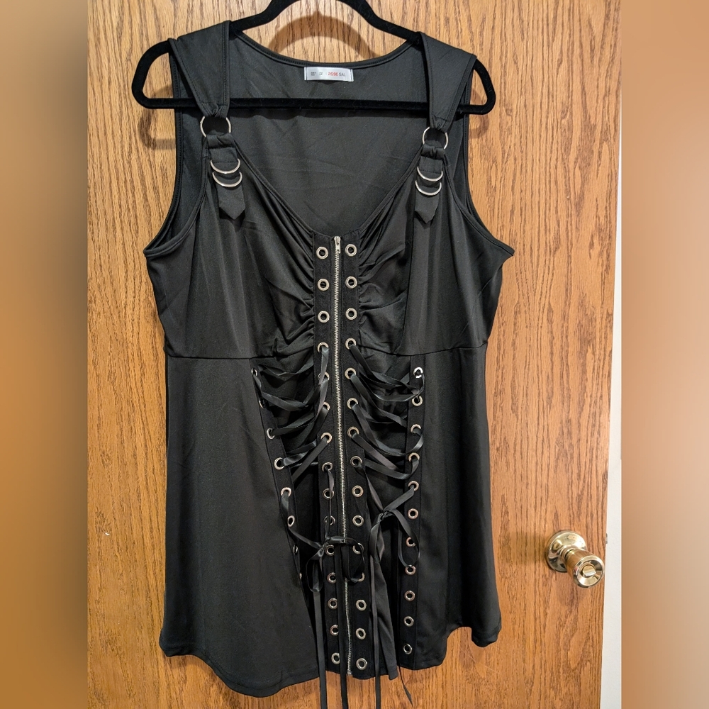 2x Rose Gal Black Sleeveless Top